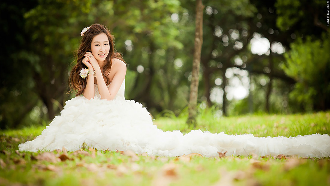 Poses for ‘Solo’ Bridal Photos